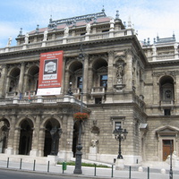 Оперный театр на проспекте Андраши.