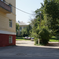 Двор на Пионерской улице