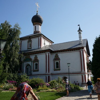 Собор Троицы Живоначальной Свято-троицкого Новоголутвина монастыря