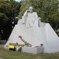 Полтава. Памятник Т.Шевченко.