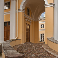 Подъезд Александровского дворца