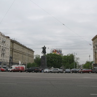 Вид на памятник Юрию Долгорукому на Тверской площади