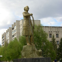 Памятник М. Маметовой