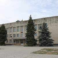 Приморск. Здание районной администрации.