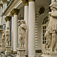 Статуи Екатерининского дворца