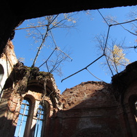 Фрагменты руин церкви