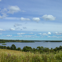 Озеро Кадосно,виден пос.Жижица.