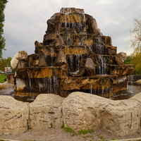 Каменный фонтан