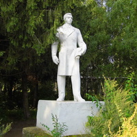 г. Пенза, скульптура советских времен «Инженер» ул Светлая.