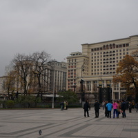 Ворота в Александровский сад. Гостиница Москва