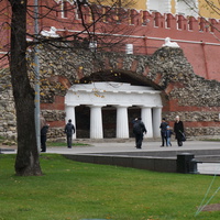 Грот «Руины» в Александровском саду