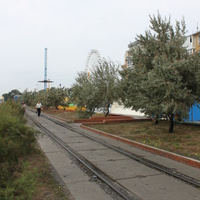 Бердянск. Железная дорога на набережной.