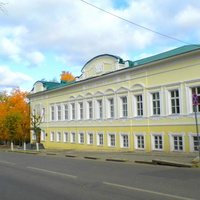 г. Пенза, ул. Володарского (Лекарская) д.5 построен в 1830-х г. надворной советницей Надеждой Федоровной Селивановой.
