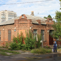 Бердянск. Ул. Островского.