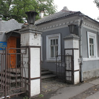 Бердянск. Ул. Ульяновых. Центр социальных служб молодежи.