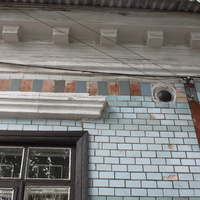 Бердянск. Ядро времен Крымской войны в стене военкомата.