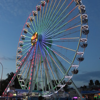 Бердянск. "Колесо обозрения" в "Луна-Парке".