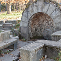 Родник в Александровском парке