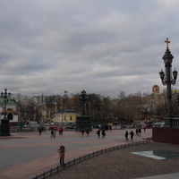 На площади у собора