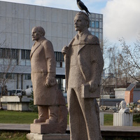 Володя Ульянов и Владимир Ленин