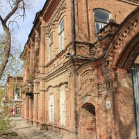 Старое здание в городе Энгельс (Покровск), улица Пушкина