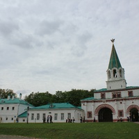 Приказная палата, Дворцовые ворота