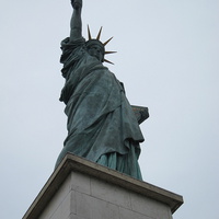 Статуя Свободы (Statue de la Liberté)
