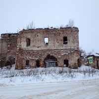 Руины церкви в Есеновичах.
