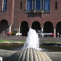 Стокгольм, стены ратуши, фонтанчик
