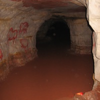 Подземное царство пещеры Левобережная в Саблино