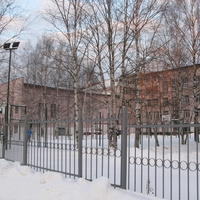 Сыктывкар декабрь 2013 решетка во дворе СГУ