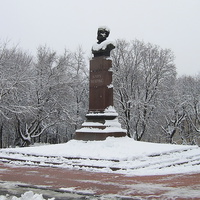 г. Пенза, памятник К. Марксу, открыт в 1960 г. на Советской пл .