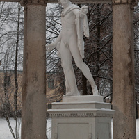 Статуя Аполлона