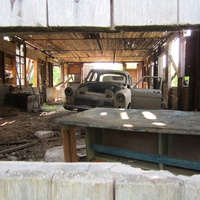 Заброшенный гараж в Долговском лесничестве. 2013