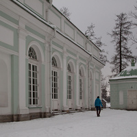 Зал на острову