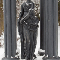 Статуя на Готических воротах