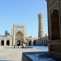 Мечеть и минарет Калян.