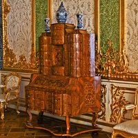 Комод в Екатерининском дворце