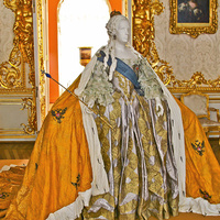 Парадный наряд императрицы Елизаветы Петровны