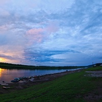 Закат на реке Нижняя Тунгуска. После дождя