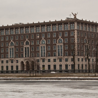 Гостиница "Крестовский остров". Улица Депутатская, 26.