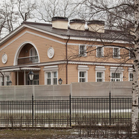 Набережная реки Крестовки, 11