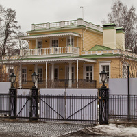 Набережная реки Крестовки, дом 7