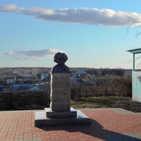 Памятник В.Я.Ярошенко в селе Обуховка