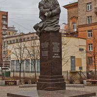 Памятник Мусе Джалилю на улице Гаванской
