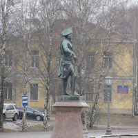 Памятник Павлу