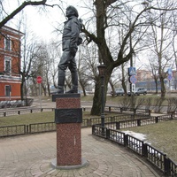 Памятник М. Н. Ефимову - первому лётчику России