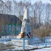 Монумент погибшим воинам в ВОВ.