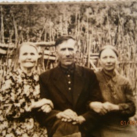Жители деревни Кузьммино