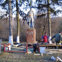 Реставрація пам`ятника воїнам, які загинули під час ВВВ